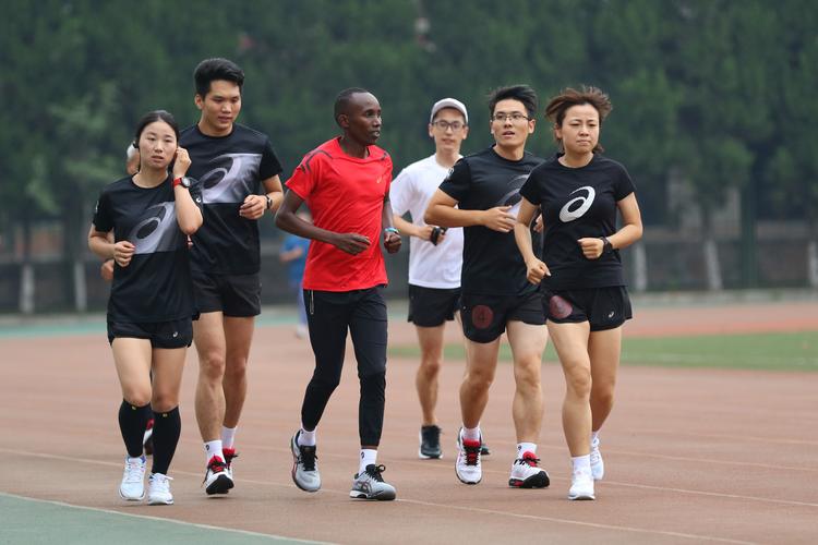 如何用科学的方法制定1000米训练计划？(图1)