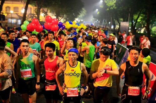 【国际马拉松】10月14日开跑！2023越南首都-河内马拉松赛事正在报名中！(图1)