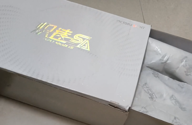网红鞋or实战好鞋？威量炽速1.5开箱简评(图2)